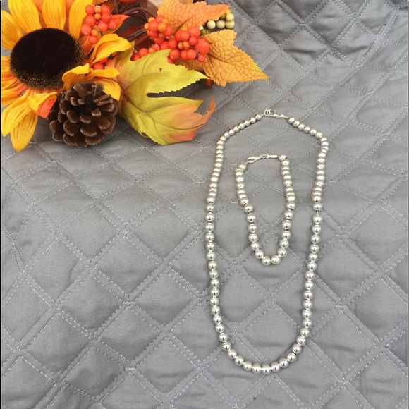 Silver Beaded Necklace Set - Picture 1 of 4